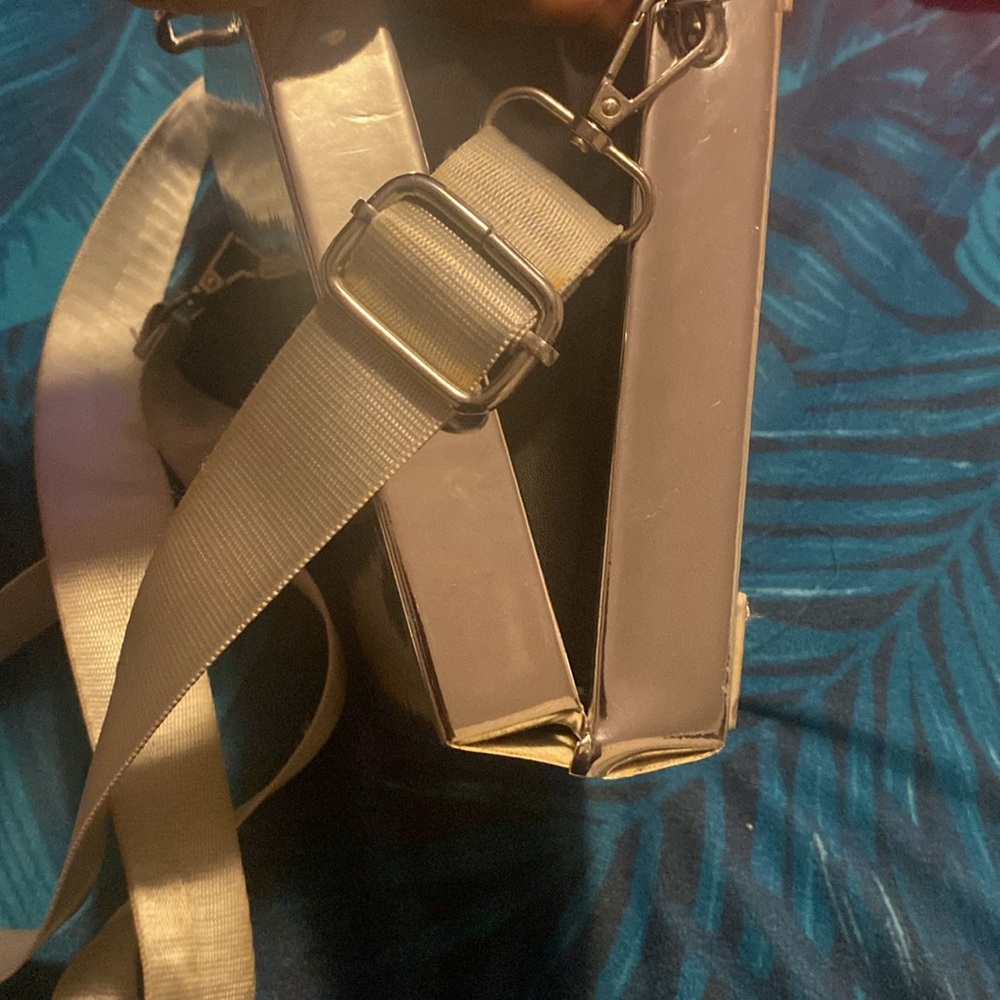 Camera Purse - image 3